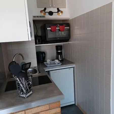 Apartment Cosy En Bord De - Port Santia Lucia St Raphael
