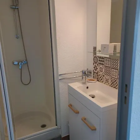 Cosy En Bord De - Port Santia Lucia St Raphael Apartment *